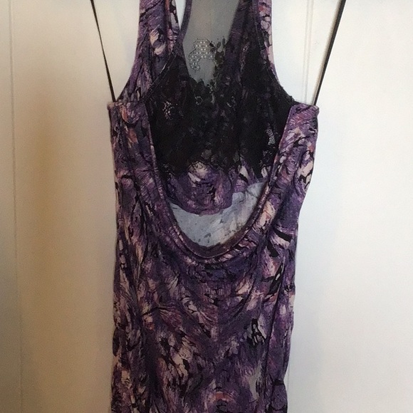 Guess lace back top XS - Picture 3 of 4